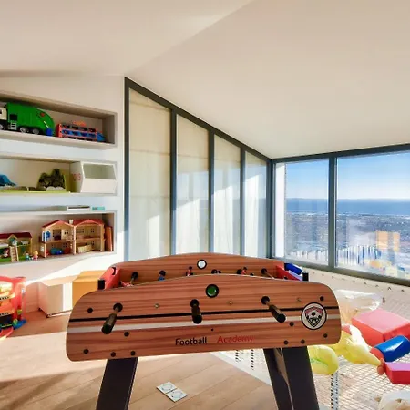 Holiday home Vue Exceptionnelle - Piscine Et Acces Direct ! *