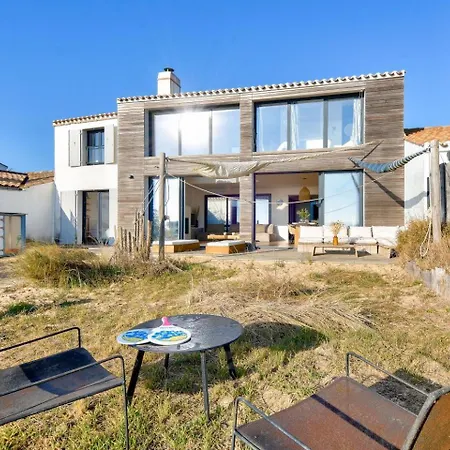 Holiday home Vue Exceptionnelle - Piscine Et Acces Direct ! La Gueriniere