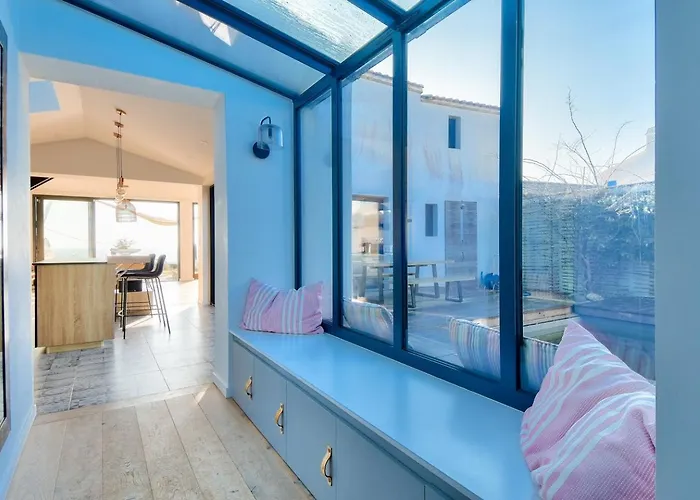 6 Adultes Et 2 Enfants - Piscine Et Acces Direct La Guérinière