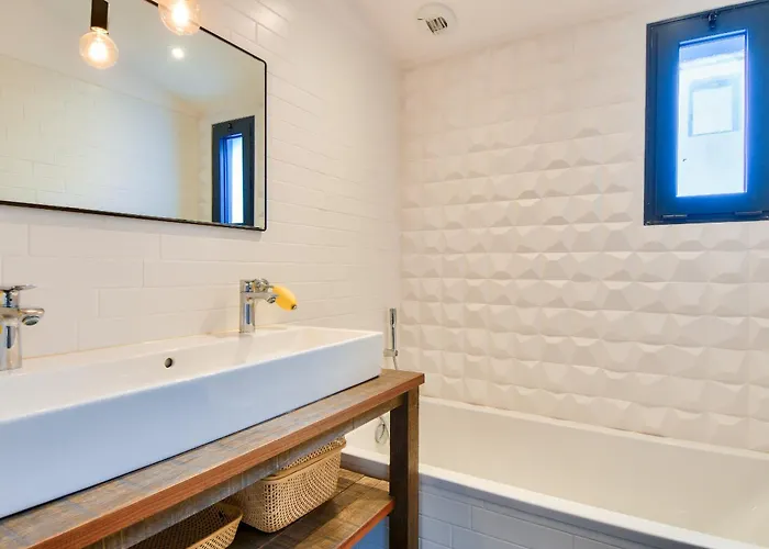 6 Adultes Et 2 Enfants - Piscine Et Acces Direct Casa de Férias La Guérinière